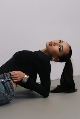 Проститутка Манат