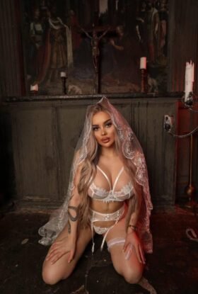 Проститутка Эсмеральда