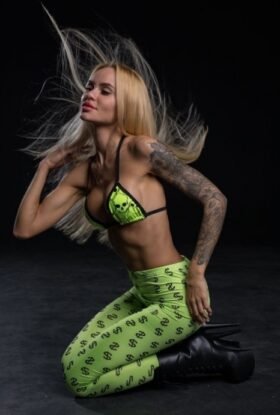 Проститутка Анита